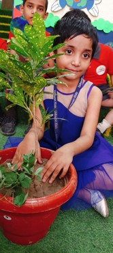 EARTH DAY  CELEBRATION  AT  UDAYAN KIDZ ASHIYANA NAGAR ,PATNA.