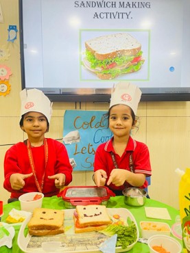 Sandwich making activity