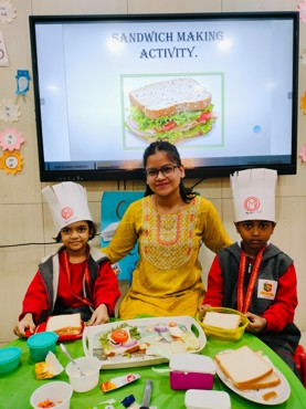 Sandwich making activity