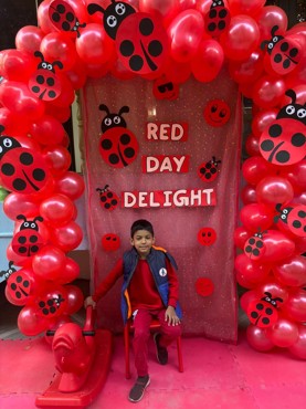 UK 13 Red Day Delight Celebration in Kindergarten!