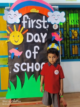 FIRST DAY OF THE SCHOOL