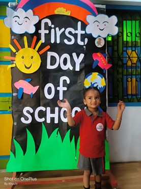 FIRST DAY OF THE SCHOOL