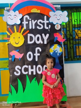 FIRST DAY OF THE SCHOOL