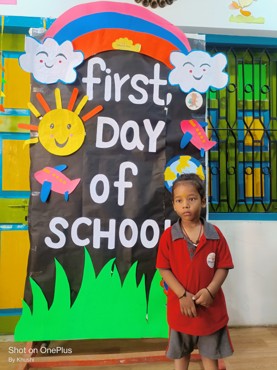 FIRST DAY OF THE SCHOOL