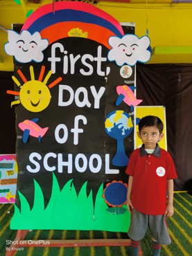 FIRST DAY OF THE SCHOOL