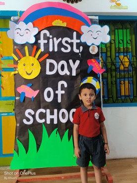FIRST DAY OF THE SCHOOL