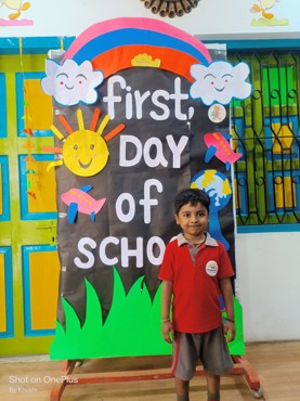 FIRST DAY OF THE SCHOOL