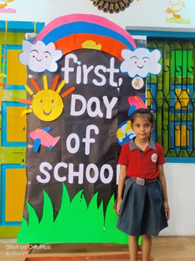 FIRST DAY OF THE SCHOOL
