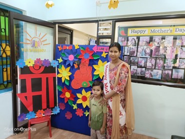 FIRST DAY OF THE SCHOOL
