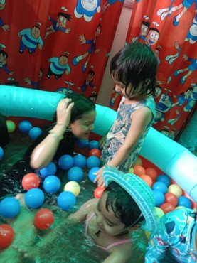 Splash pool