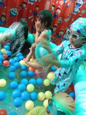Splash pool