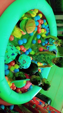 Splash pool