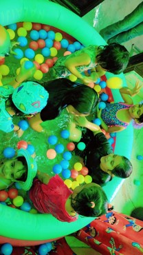 Splash pool