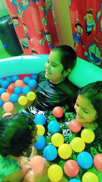 Splash pool