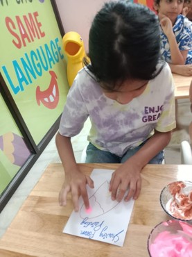SHAVING FOAM PAINTING