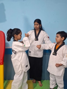 summer camp week 4 day 6 at Udayan kidz sec-8